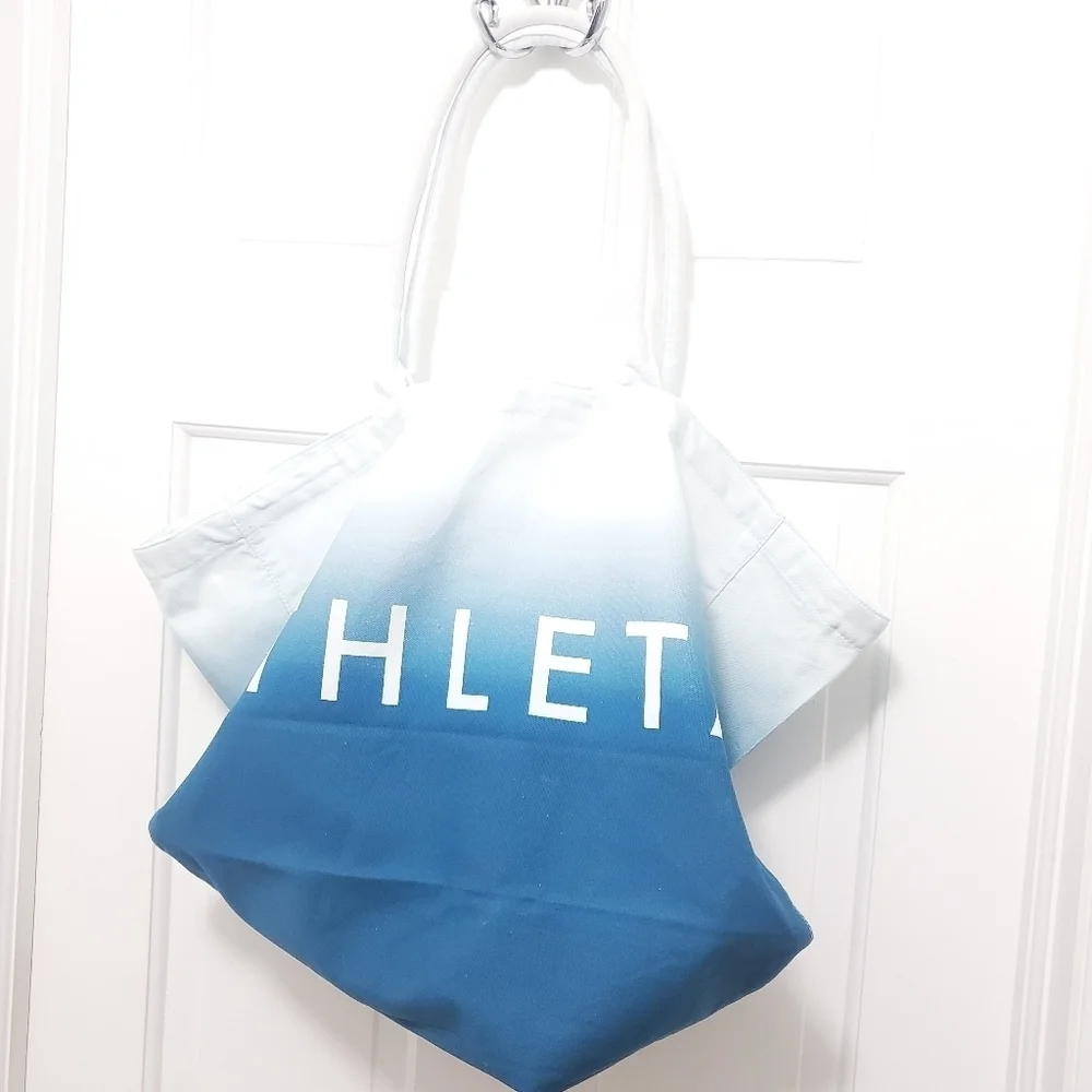 Athleta Lightweight Tote, Athlesuire, Travel Ocean Blue Ombre